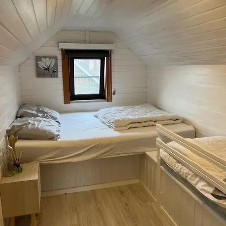 Maison A La Avec Billard Сasa de vacaciones *