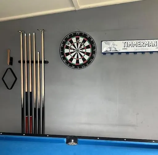 Maison à La Avec Billard *