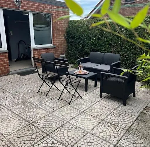 Maison à La Avec Billard